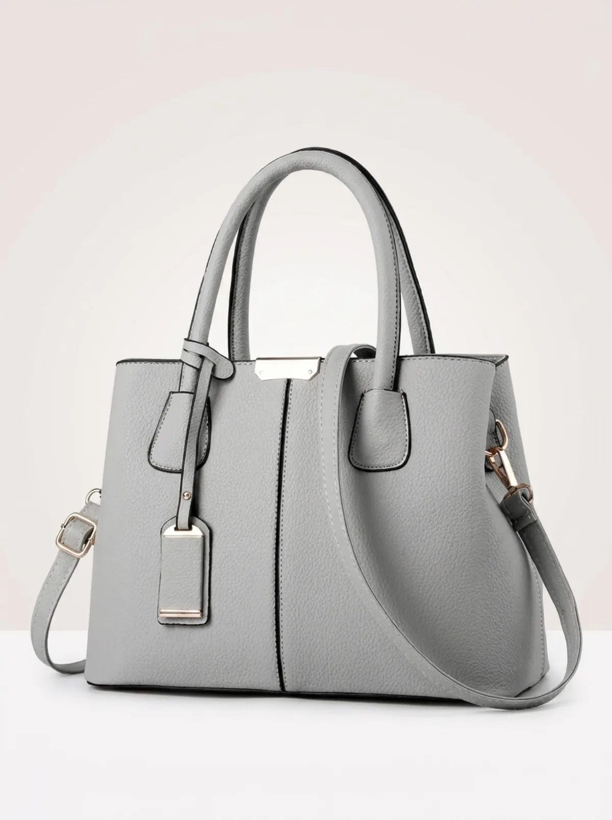 Sac en cuir fauve à la teinte naturelle, tannage végétal